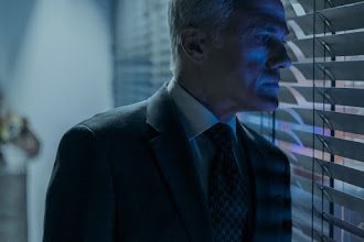 Prime Video divulga trailer de O Consultor, série estrelada por Christoph Waltz