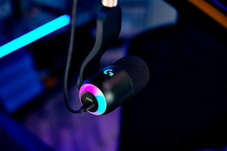 Logitech lança microfones e luzes de LED no Brasil