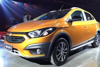 Chevrolet apresenta novos Onix e Prisma 2017